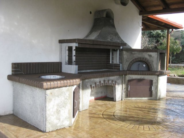 20-1-2012 -  KA  (bbq,, )   ..Garden brick barbecue - ???????